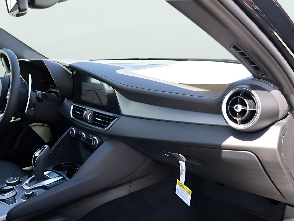 New 2026 Alfa Romeo Giulia AWD image 12