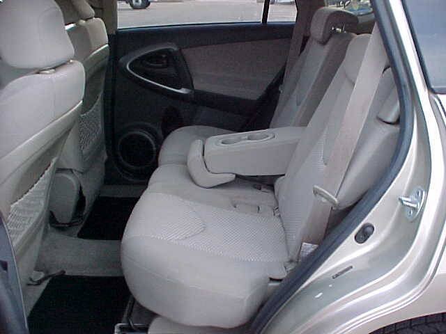 Used 2006 Toyota RAV4 Limited AWD/4WD image 35