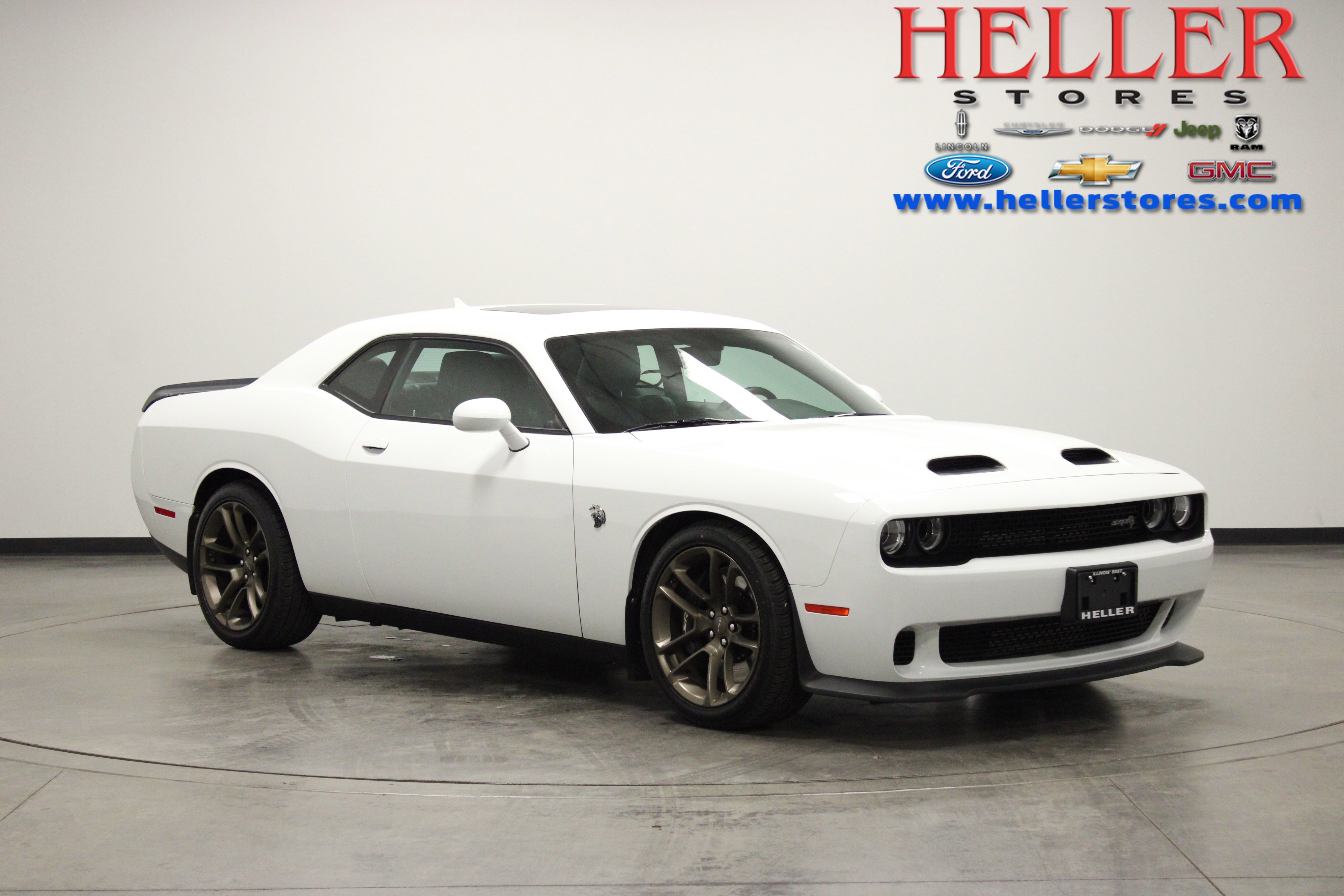 Used 2022 Dodge Challenger SRT Hellcat Redeye image 1