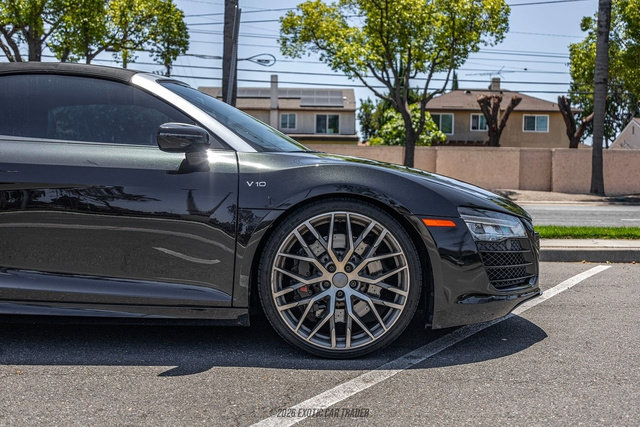 Used 2014 Audi R8 V10 w/ Full Leather Package AWD/4WD image 74