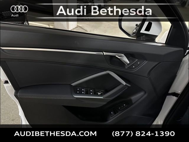 New 2025 Audi Q3 2.0T Premium image 13
