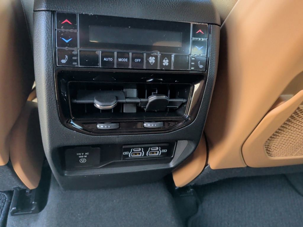 New 2025 Jeep Grand Cherokee Summit image 49