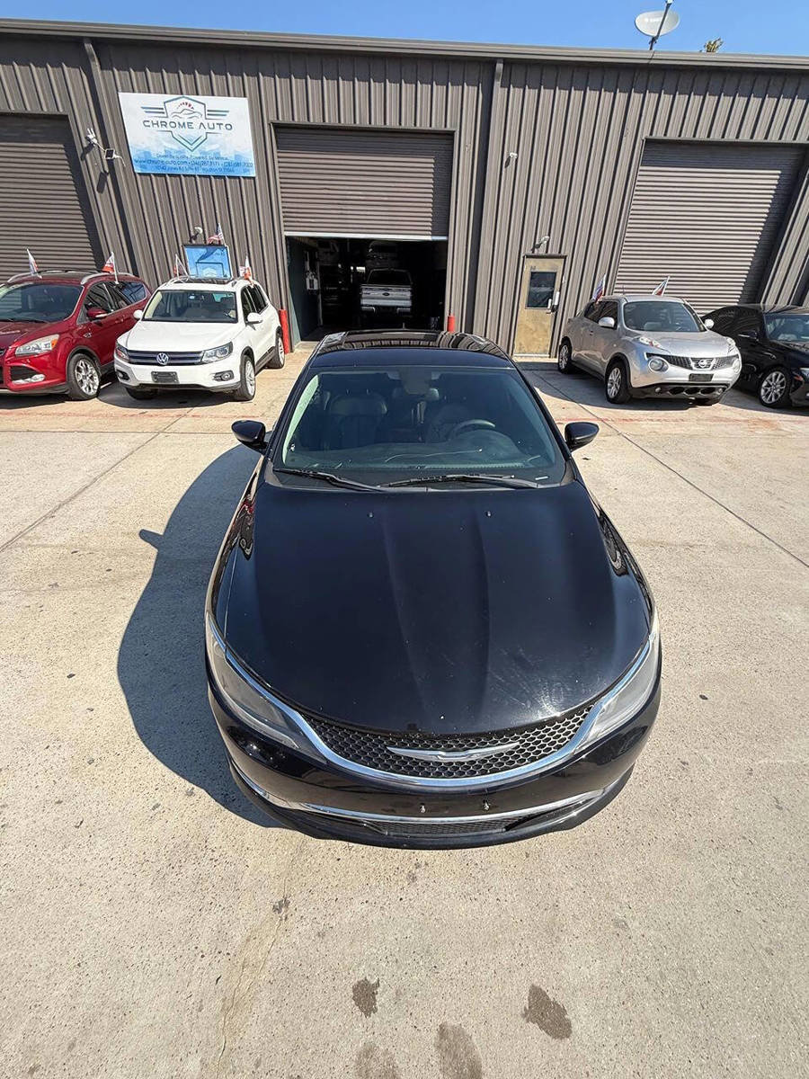Used 2015 Chrysler 200 C w/ Navigation & Sound Group I image 5