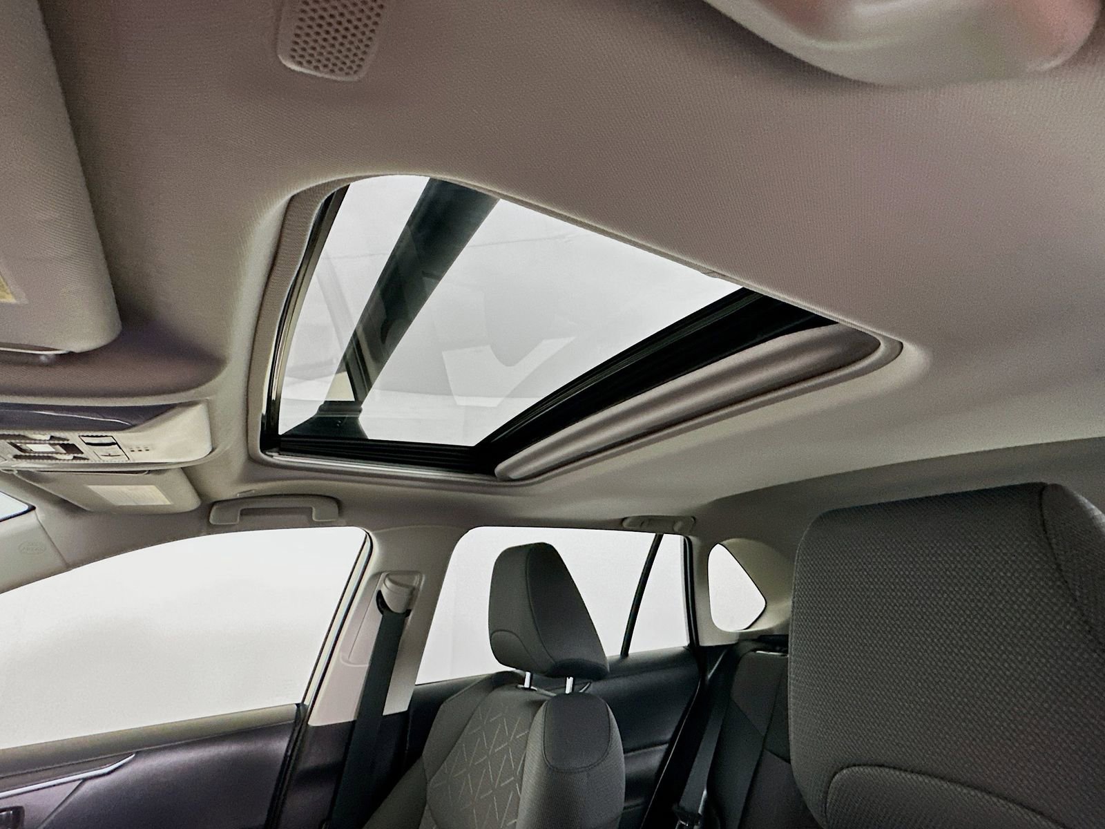 Certified 2025 Toyota RAV4 XLE w/ Convenience Package image 22