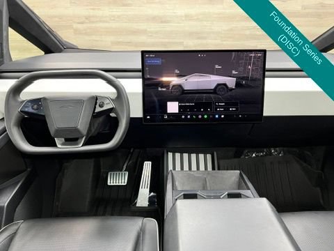 Used 2024 Tesla Cybertruck Cyberbeast AWD/4WD image 2
