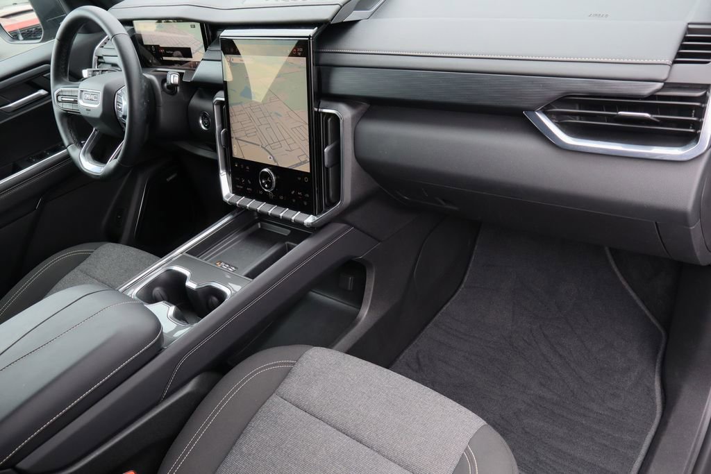 Certified 2025 GMC Acadia Elevation FWD image 32
