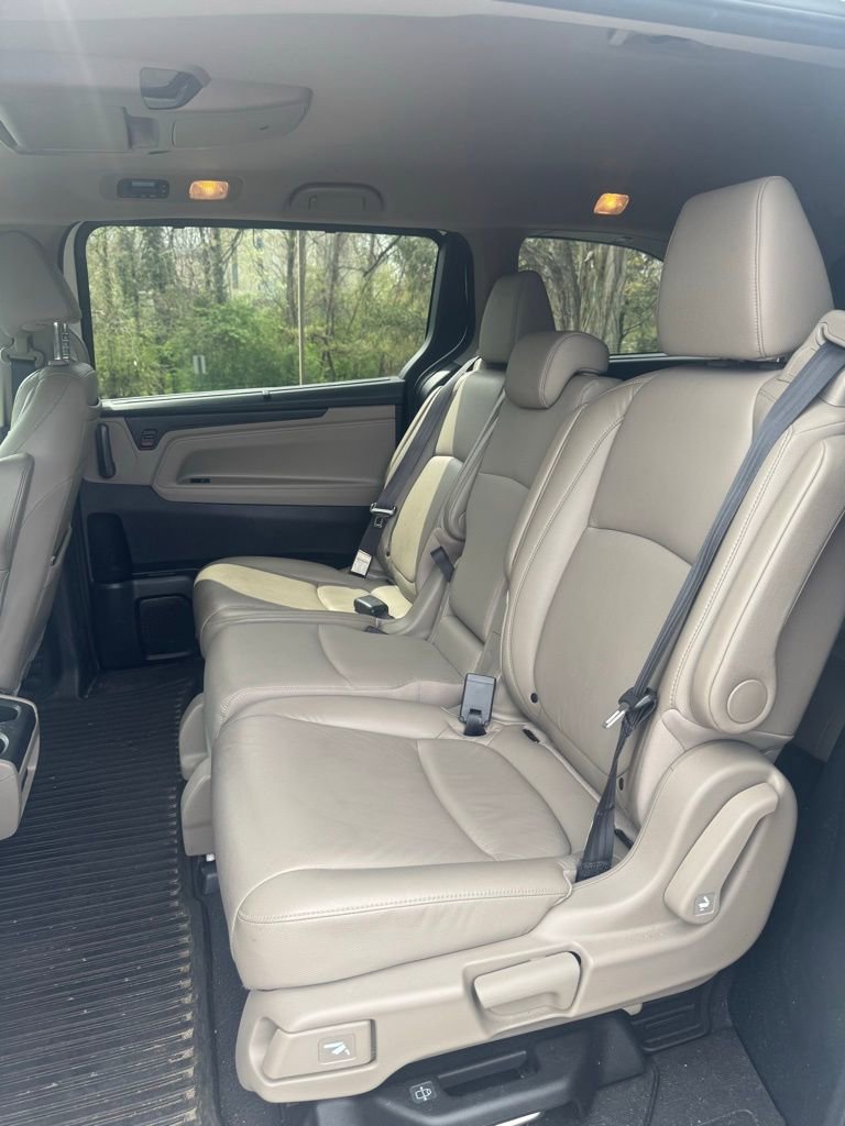 Used 2018 Honda Odyssey Elite image 9