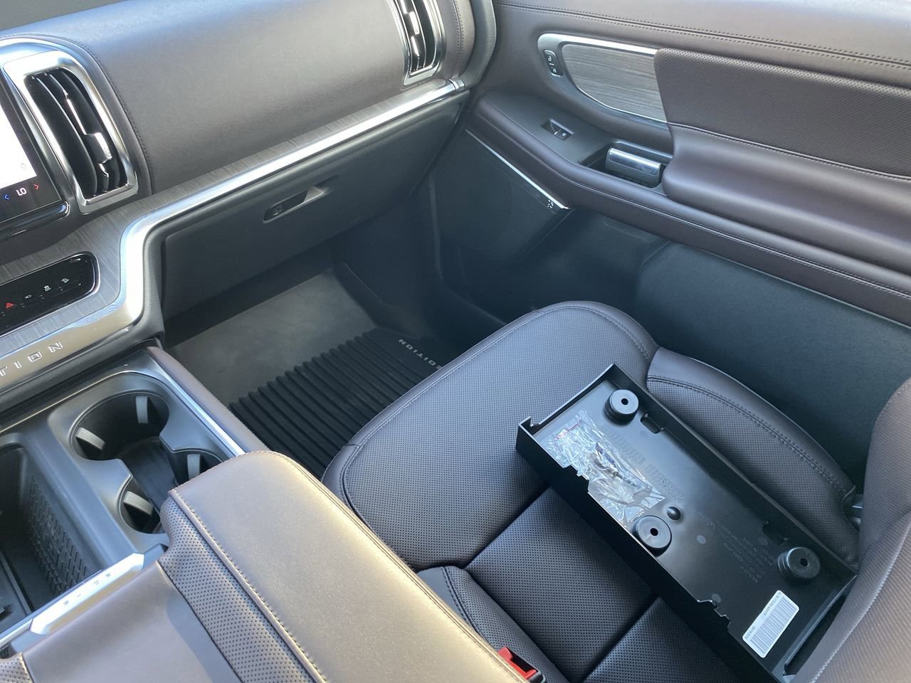 New 2025 Ford Expedition Platinum w/ Platinum Ultimate Package image 10