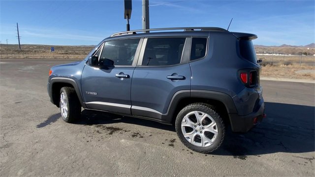 Used 2019 Jeep Renegade Latitude w/ UConnect 8.4 Nav Group image 6