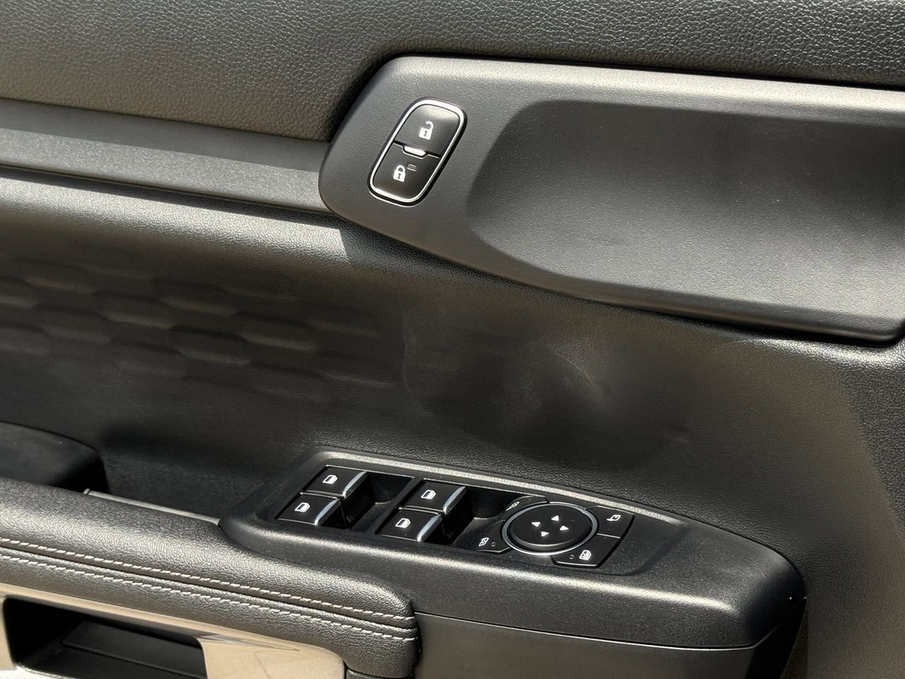 Used 2025 Ford Ranger XLT w/ Trailer Tow Package RWD image 24