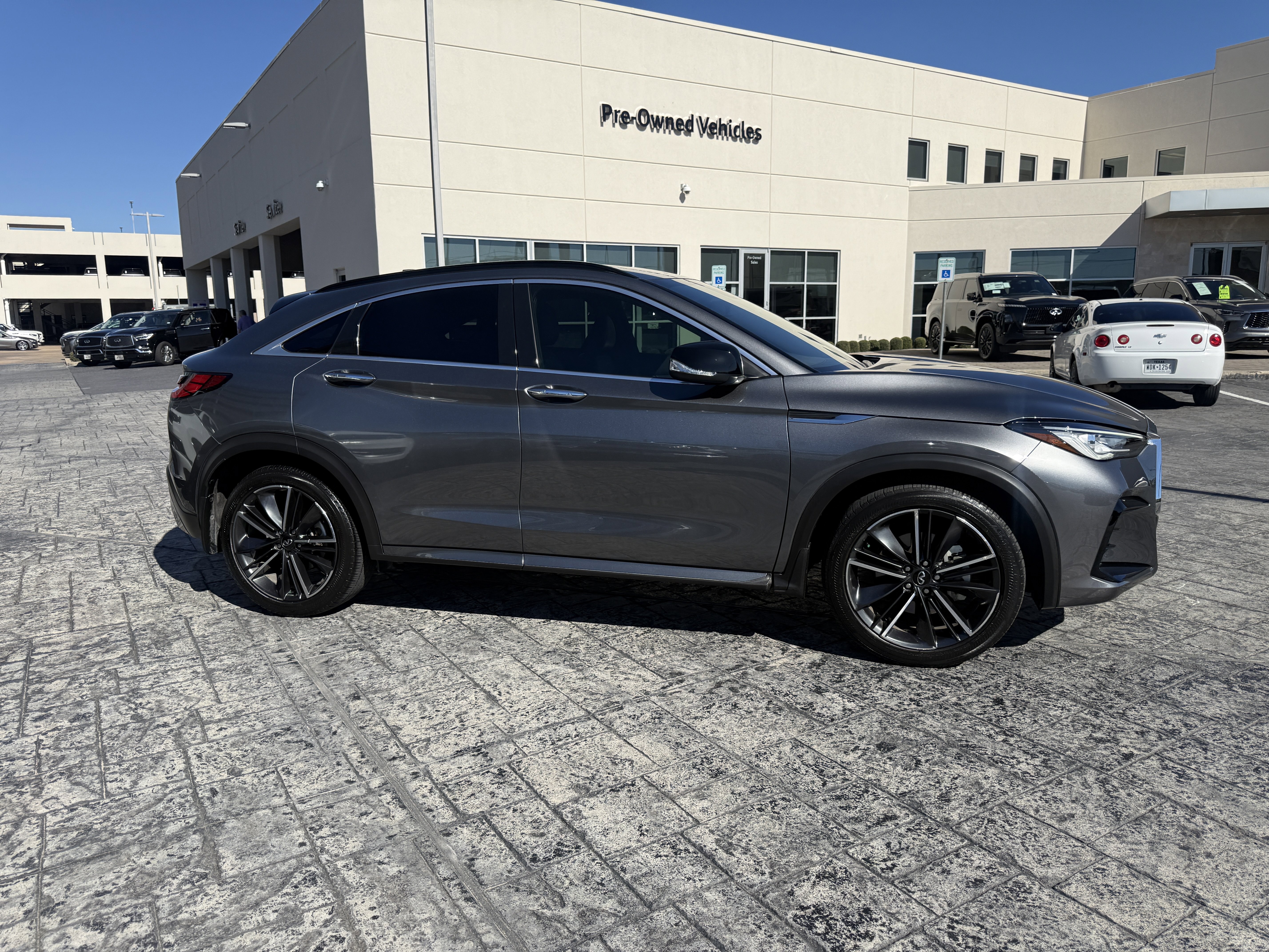 Certified 2023 INFINITI QX55 Luxe w/ Cargo Package image 8