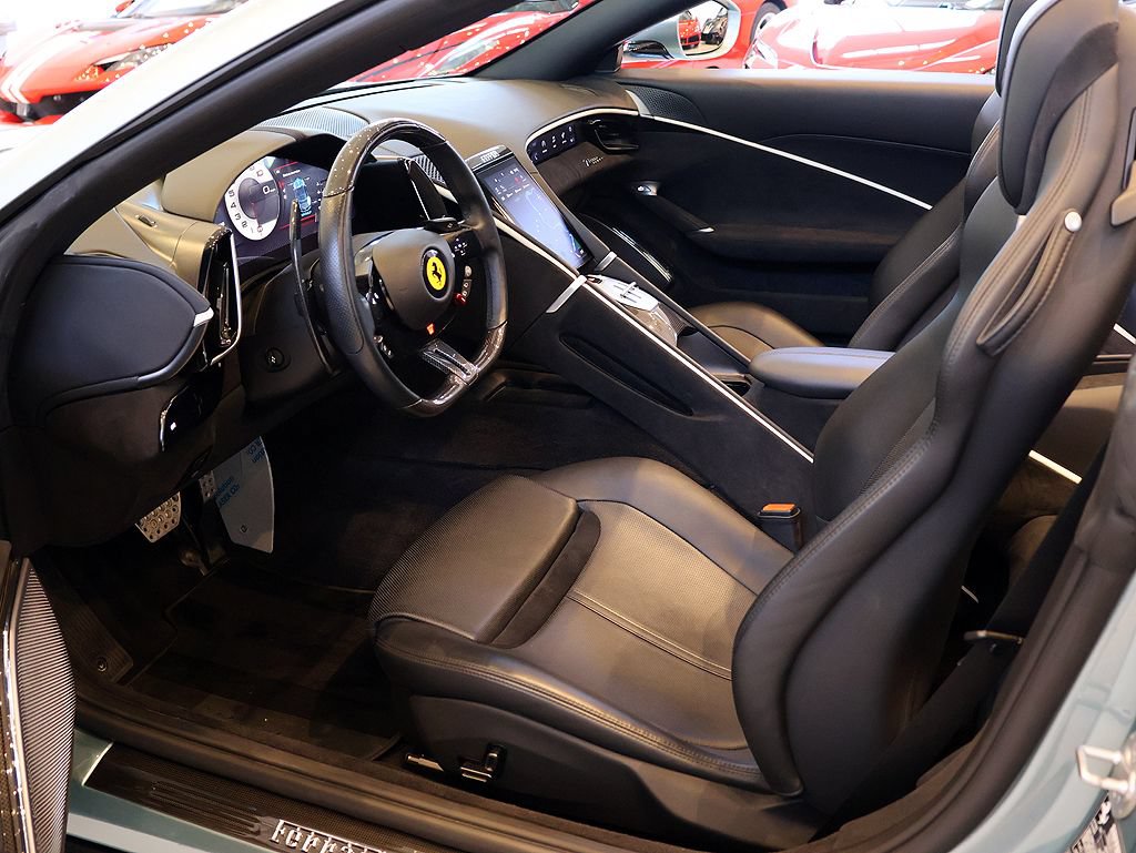Certified 2024 Ferrari Roma Spider RWD image 4