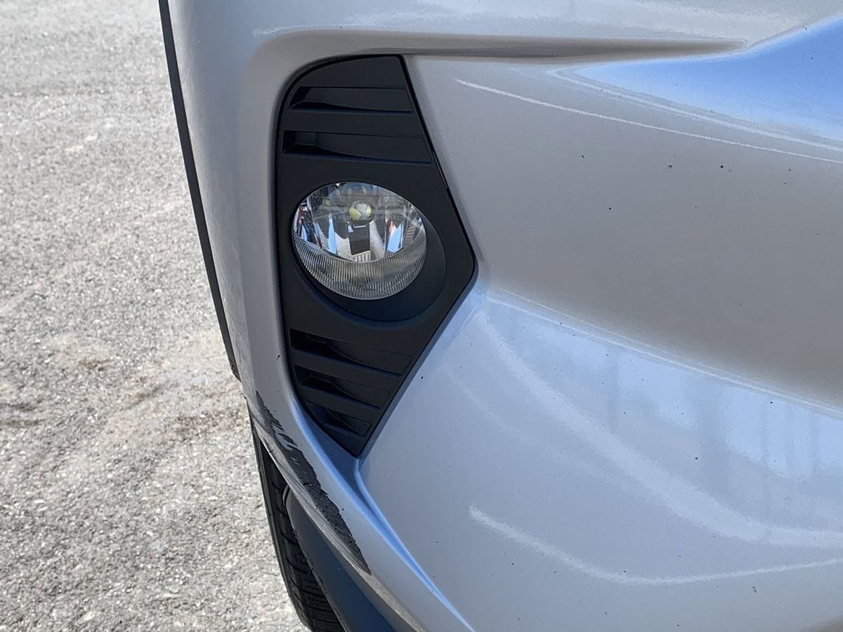 Used 2019 Toyota RAV4 XLE Premium FWD image 10