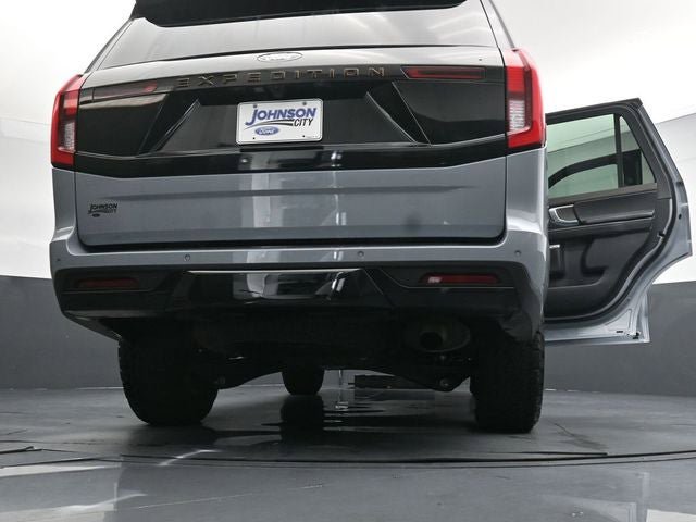 Used 2025 Ford Expedition Tremor AWD/4WD image 40