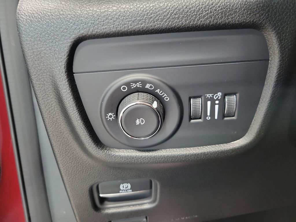 New 2025 Jeep Grand Cherokee L Limited image 24