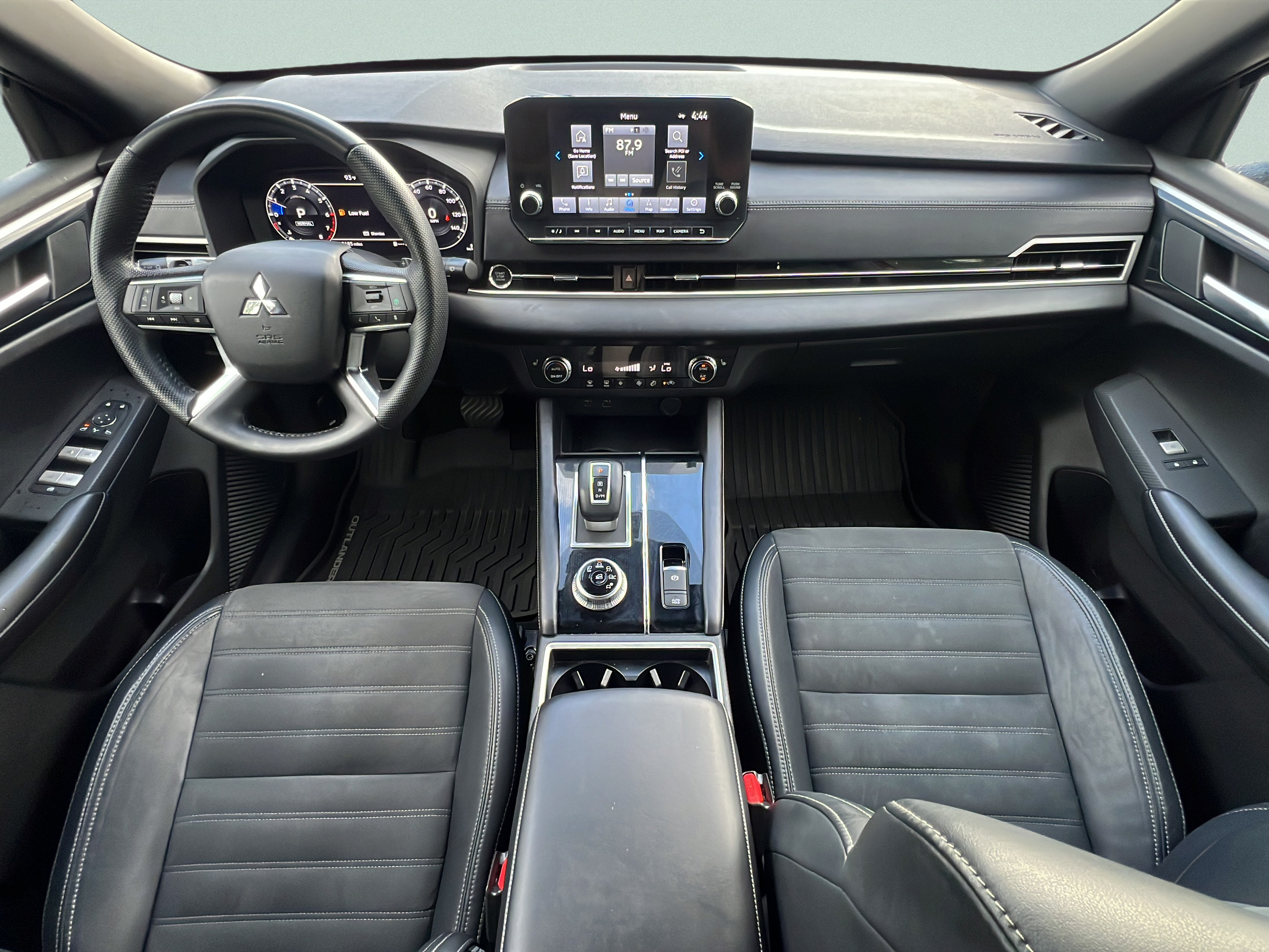 Used 2023 Mitsubishi Outlander SE FWD image 11