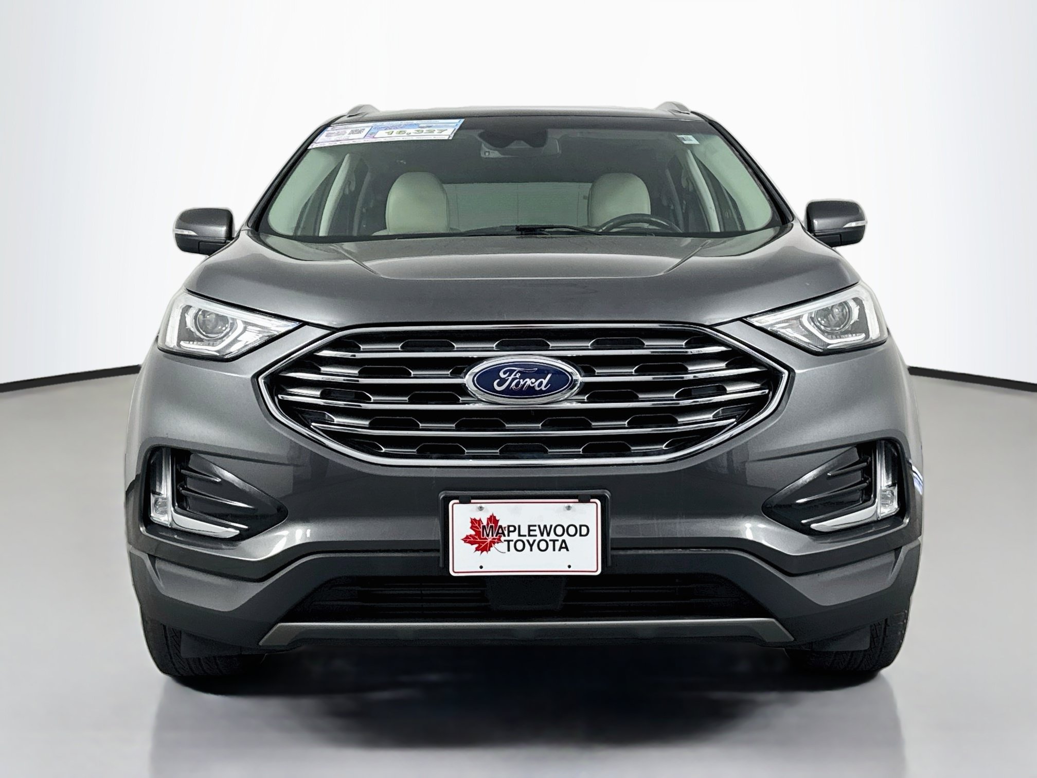 Used 2019 Ford Edge Titanium w/ Cold Weather Package AWD/4WD image 2