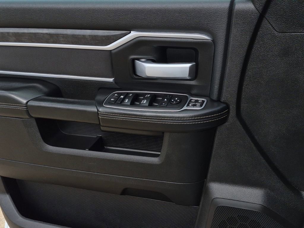 Used 2024 RAM 3500 Big Horn image 16