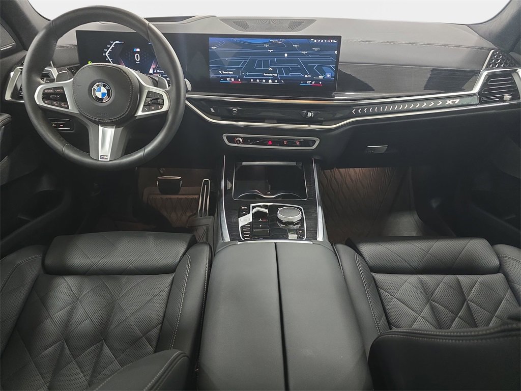 Used 2026 BMW X7 xDrive40i w/ M Sport Package image 10