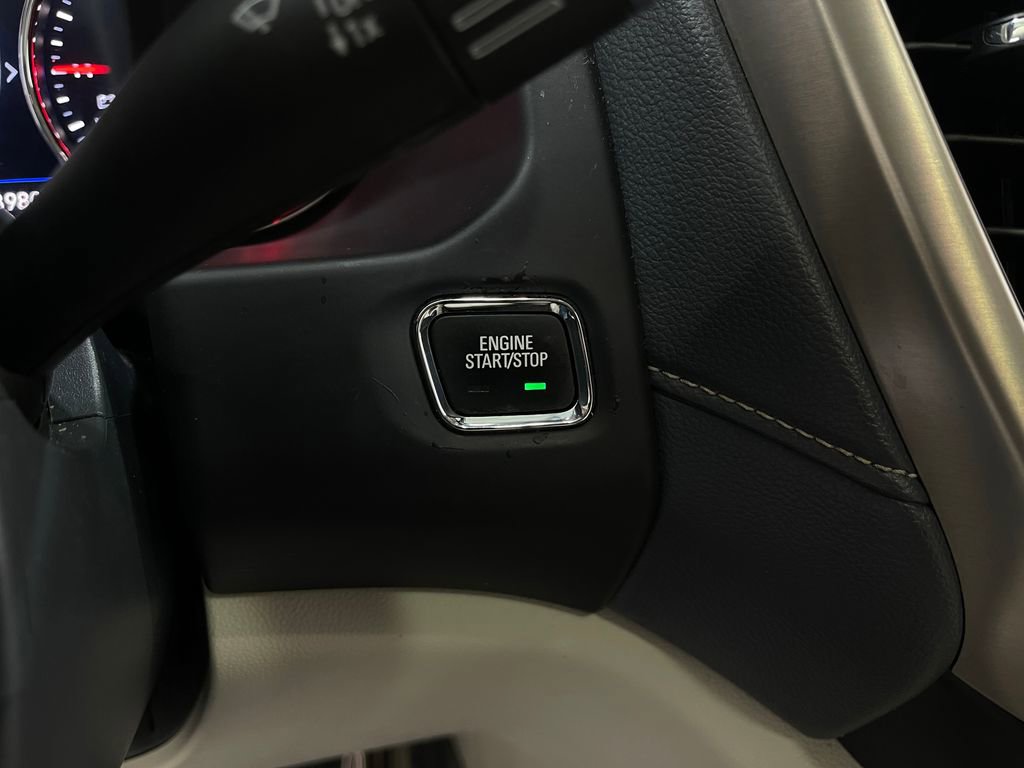 Used 2021 GMC Acadia Denali w/ Denali Technology Package image 21