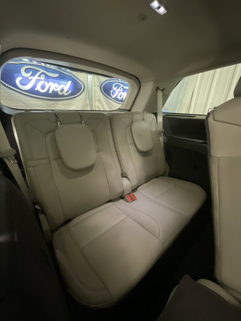 Used 2023 Lincoln Aviator Reserve w/ Equipment Group 201A image 13