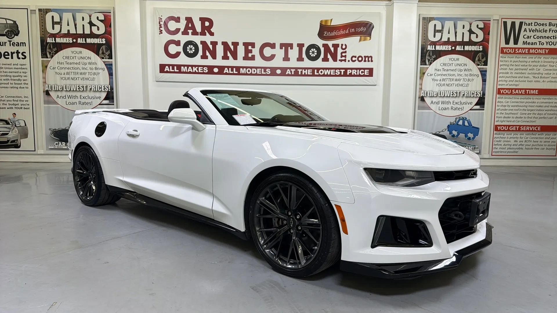 Used 2022 Chevrolet Camaro ZL1 image 1