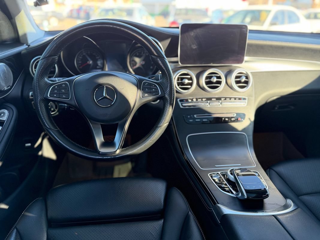 Used 2016 Mercedes-Benz GLC 300 4MATIC image 5