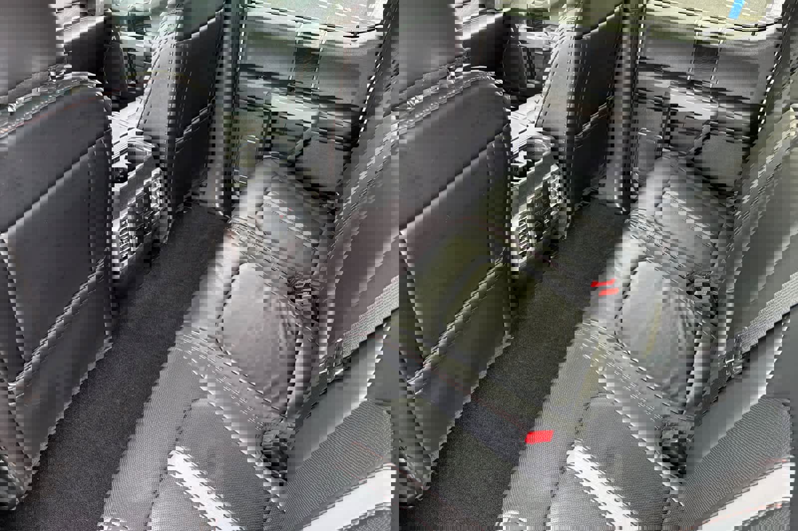 Used 2018 Ford F150 Platinum w/ Equipment Group 701A Luxury image 4