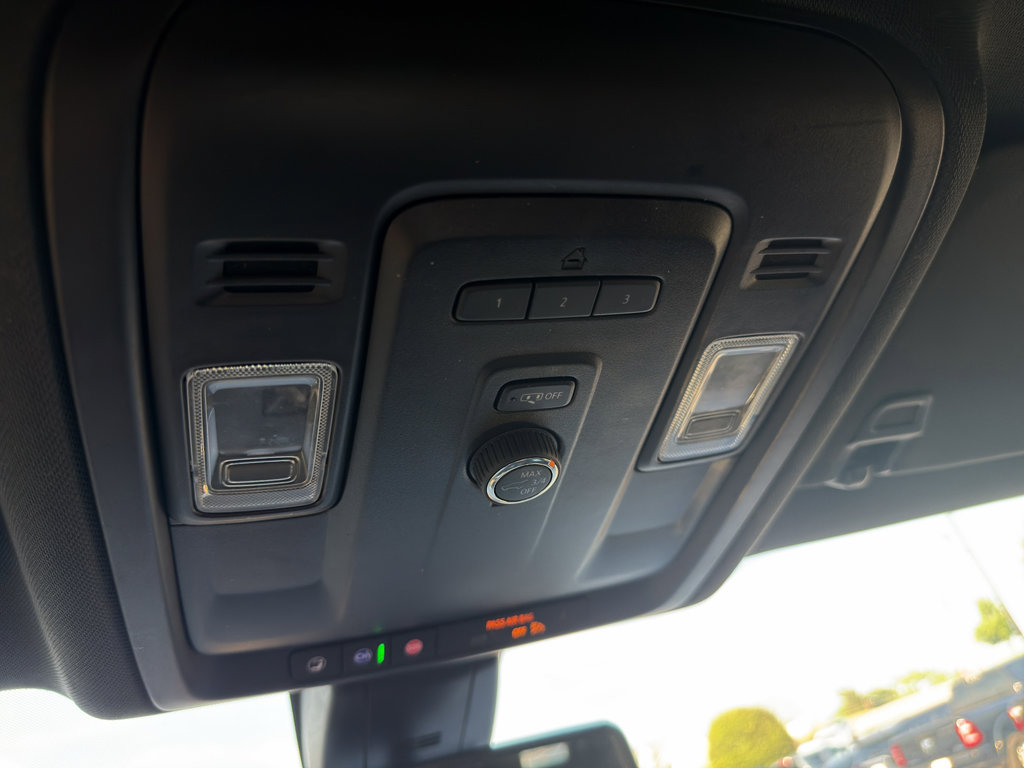 Used 2022 Chevrolet Tahoe LT image 35