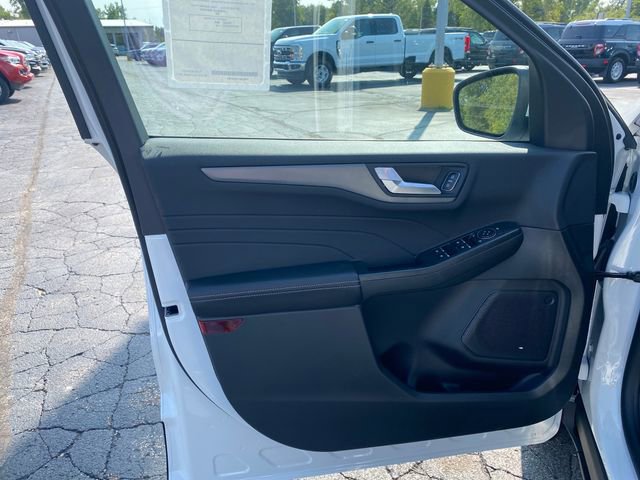 New 2025 Ford Escape Base image 13