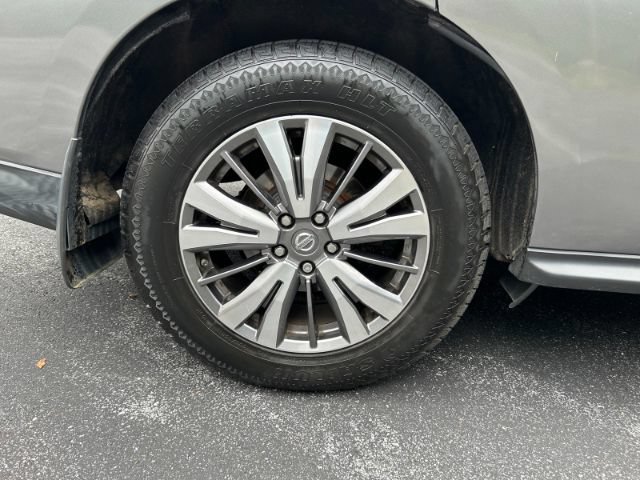 Used 2018 Nissan Pathfinder S AWD/4WD image 33