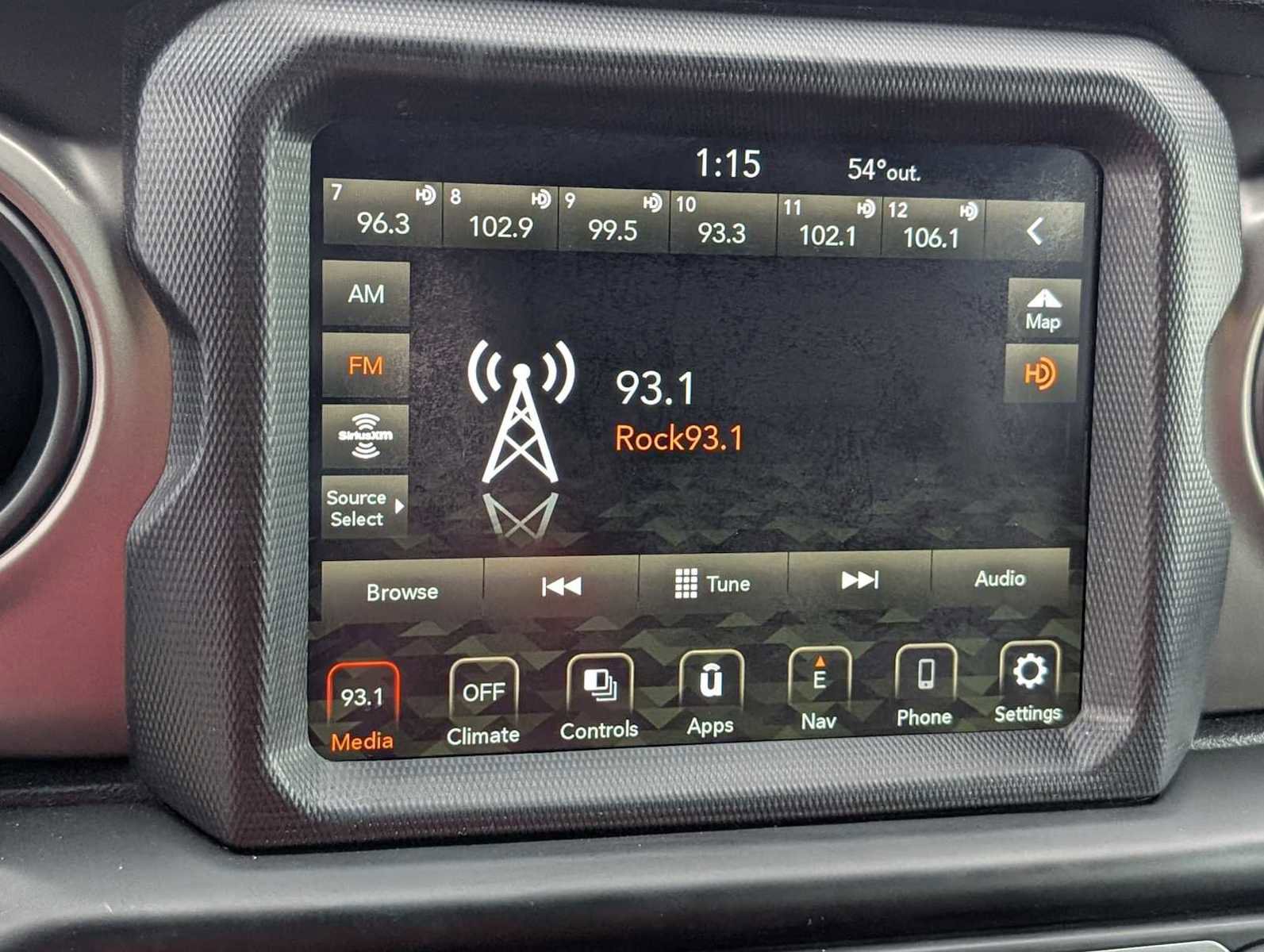 Used 2020 Jeep Wrangler Unlimited Sport S w/ Sun And Sound Package image 15