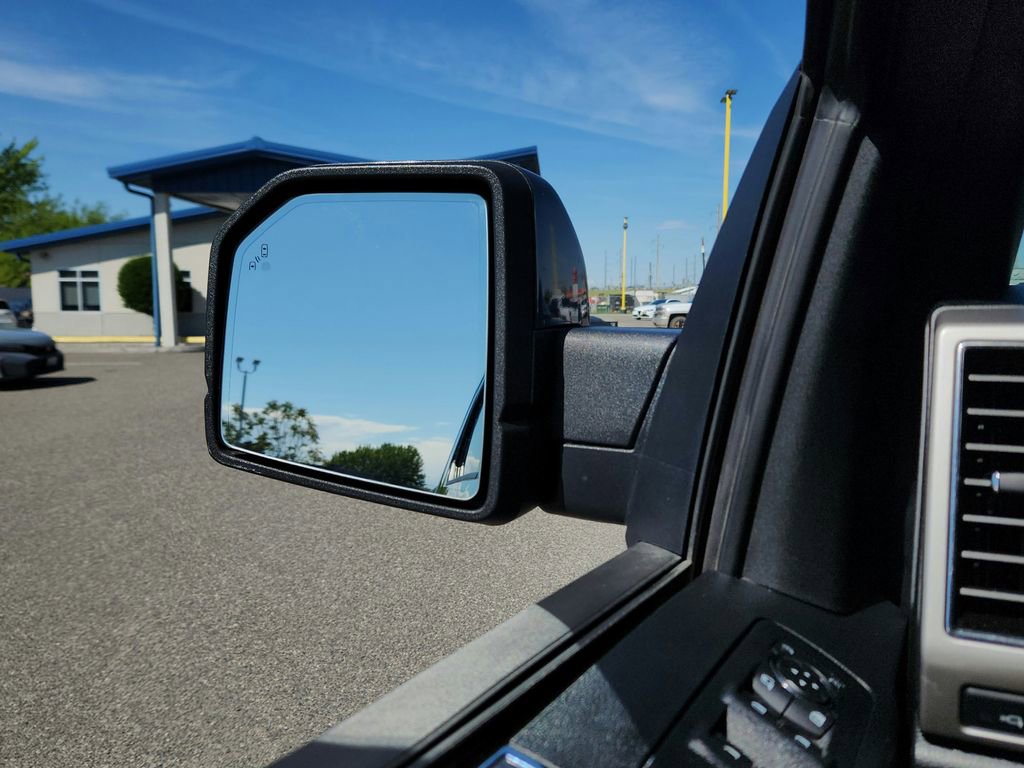 Used 2019 Ford F150 Lariat w/ Equipment Group 502A Luxury AWD/4WD image 25