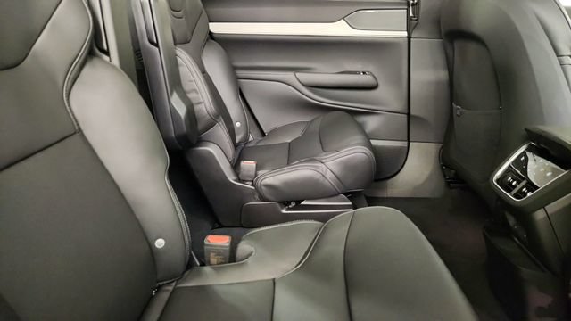 New 2026 Volvo EX90 Ultra AWD/4WD image 33