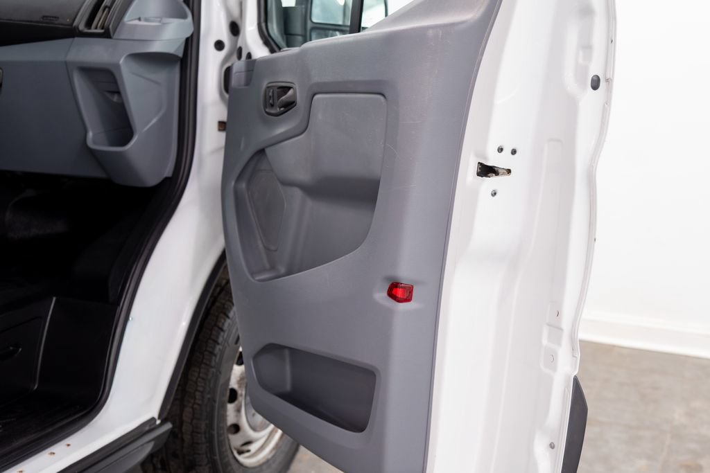 Used 2016 Ford Transit 250 130 Low Roof RWD image 14