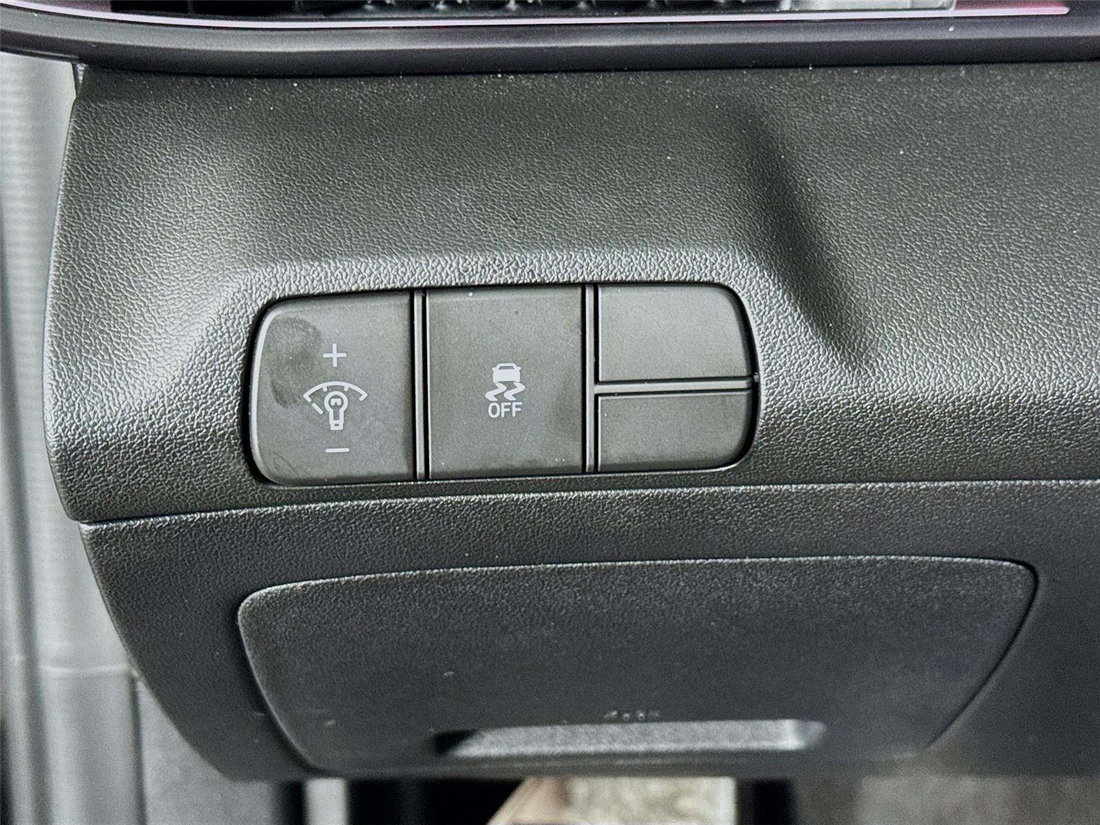 Used 2024 Hyundai Elantra N FWD image 11