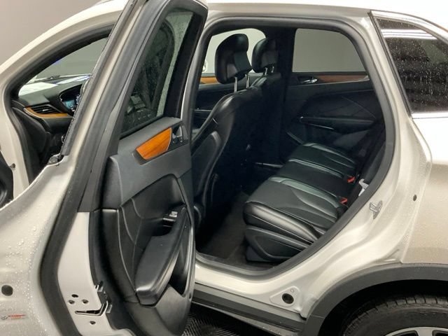 Used 2019 Lincoln MKC Reserve AWD/4WD image 18