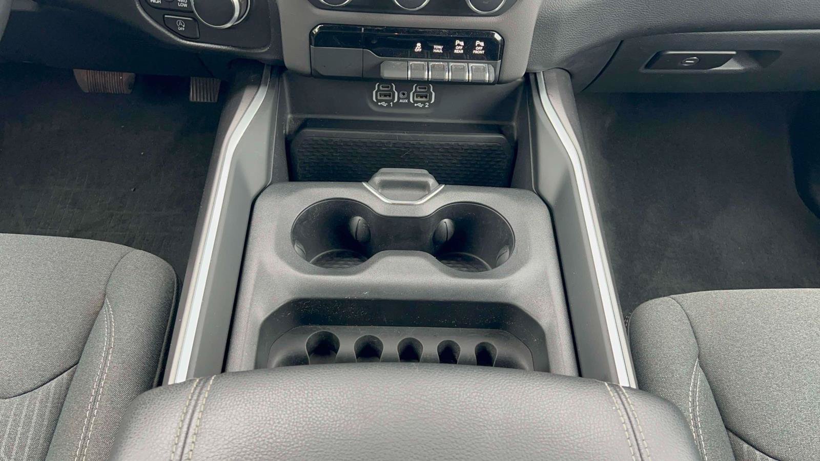 Used 2022 RAM 1500 Big Horn AWD/4WD image 25
