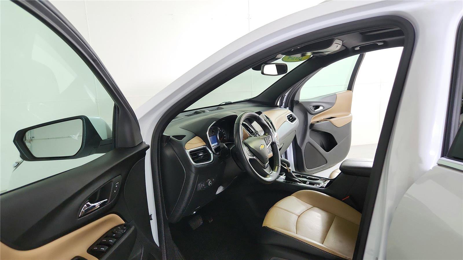 Used 2024 Chevrolet Equinox Premier AWD/4WD image 9