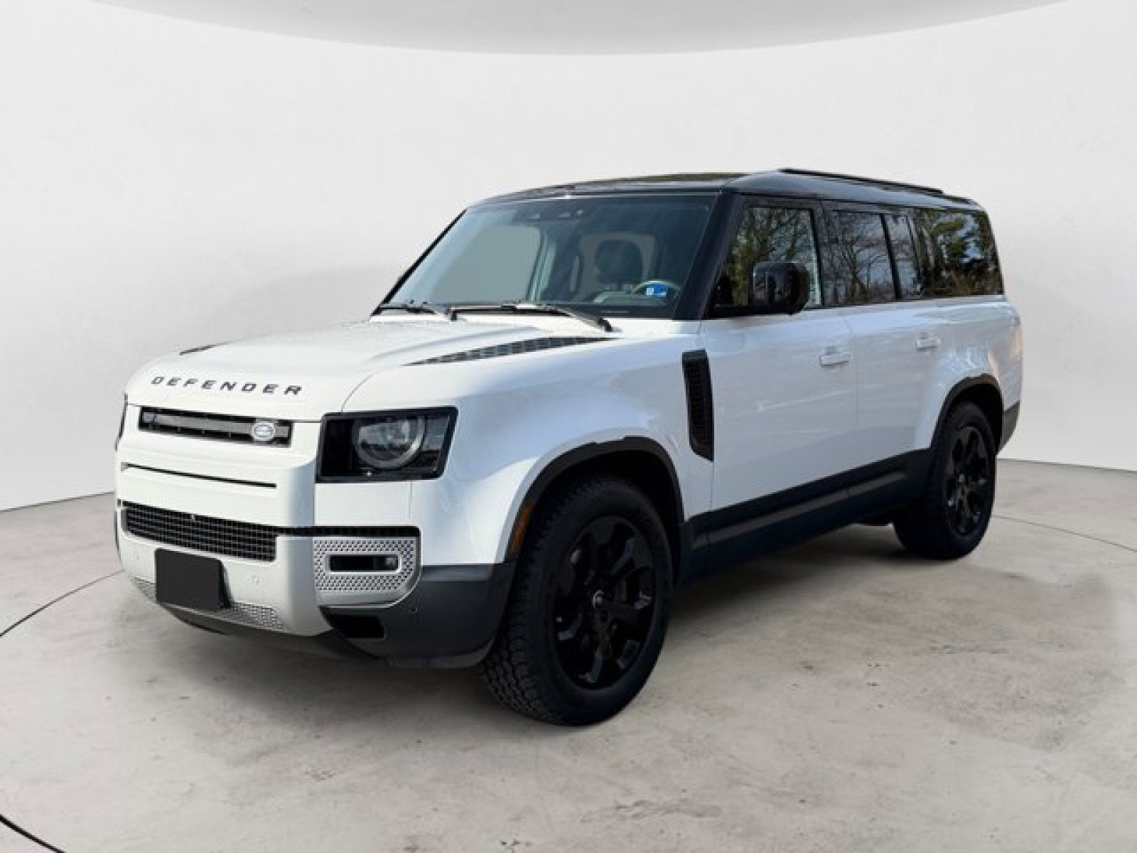 Used 2024 Land Rover Defender 130 S image 1