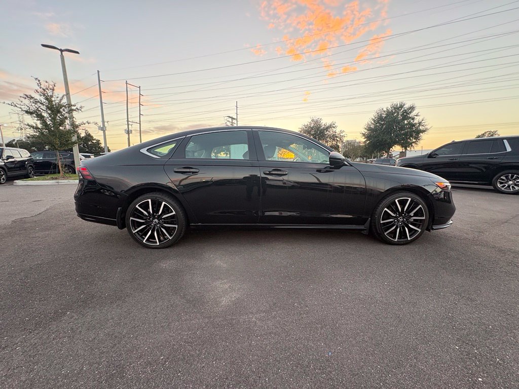 Used 2025 Honda Accord Touring image 2