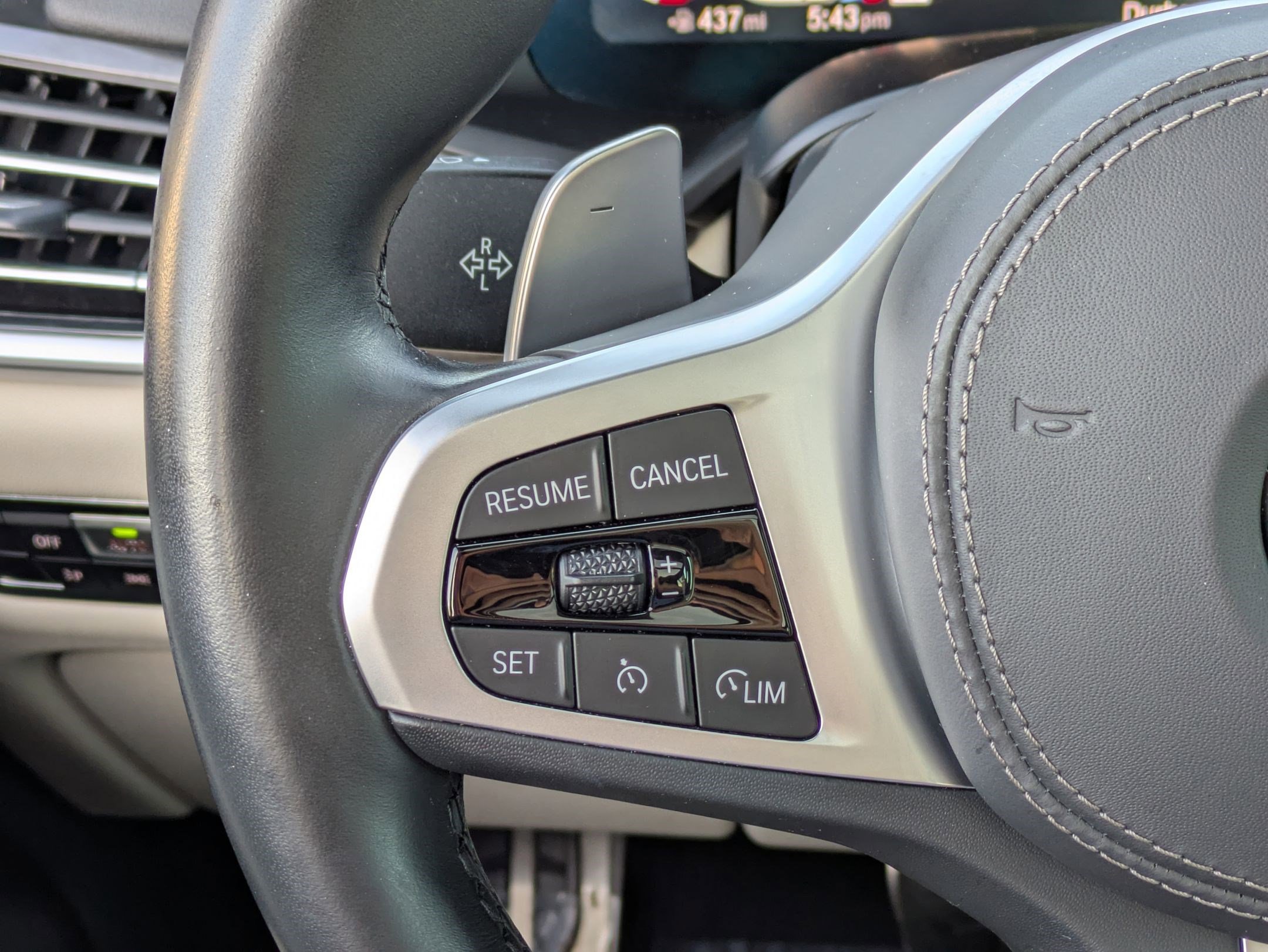 Used 2021 BMW X5 sDrive40i w/ M Sport Package image 16