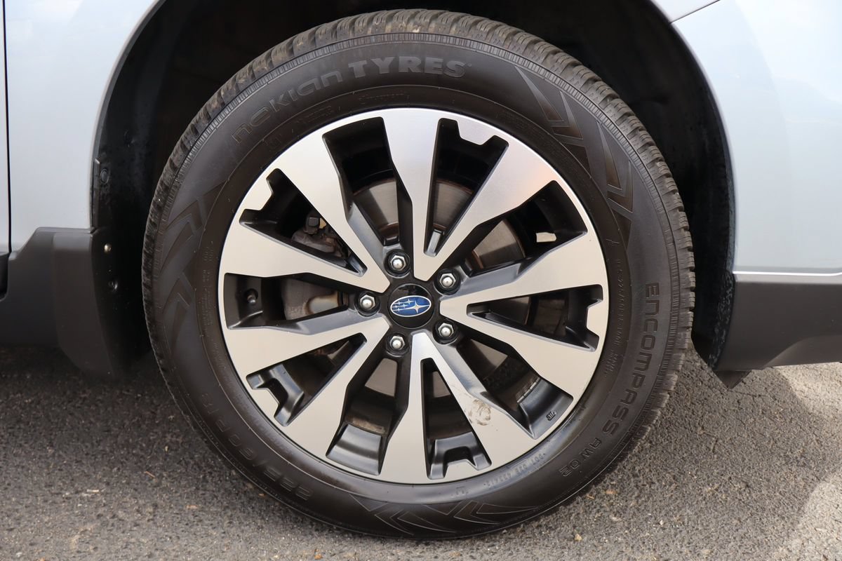 Used 2017 Subaru Outback 3.6R Limited AWD/4WD image 45