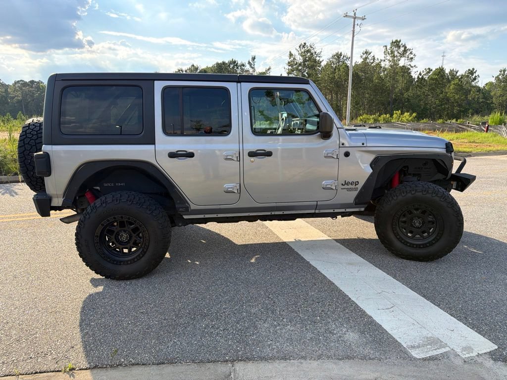 Used 2018 Jeep Wrangler Unlimited Sport S AWD/4WD image 9