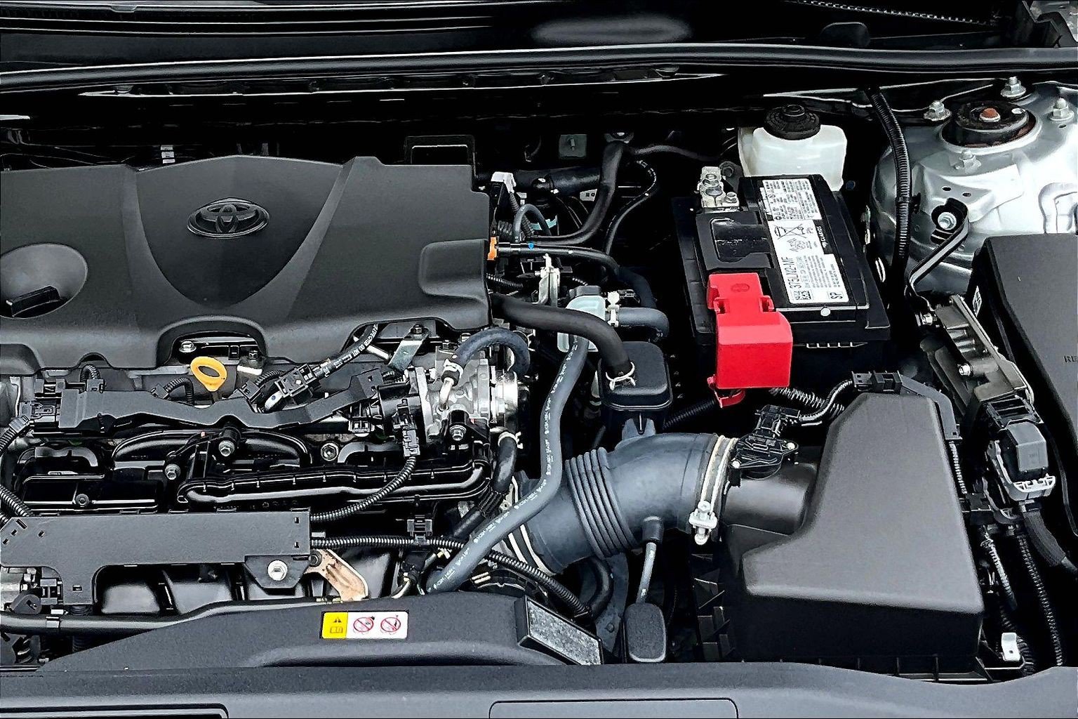 Used 2023 Toyota Camry LE AWD/4WD image 9