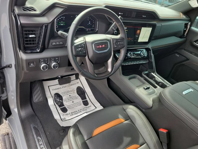 Used 2025 GMC Sierra 2500 AT4 w/ AT4 Premium Plus Package AWD/4WD image 15
