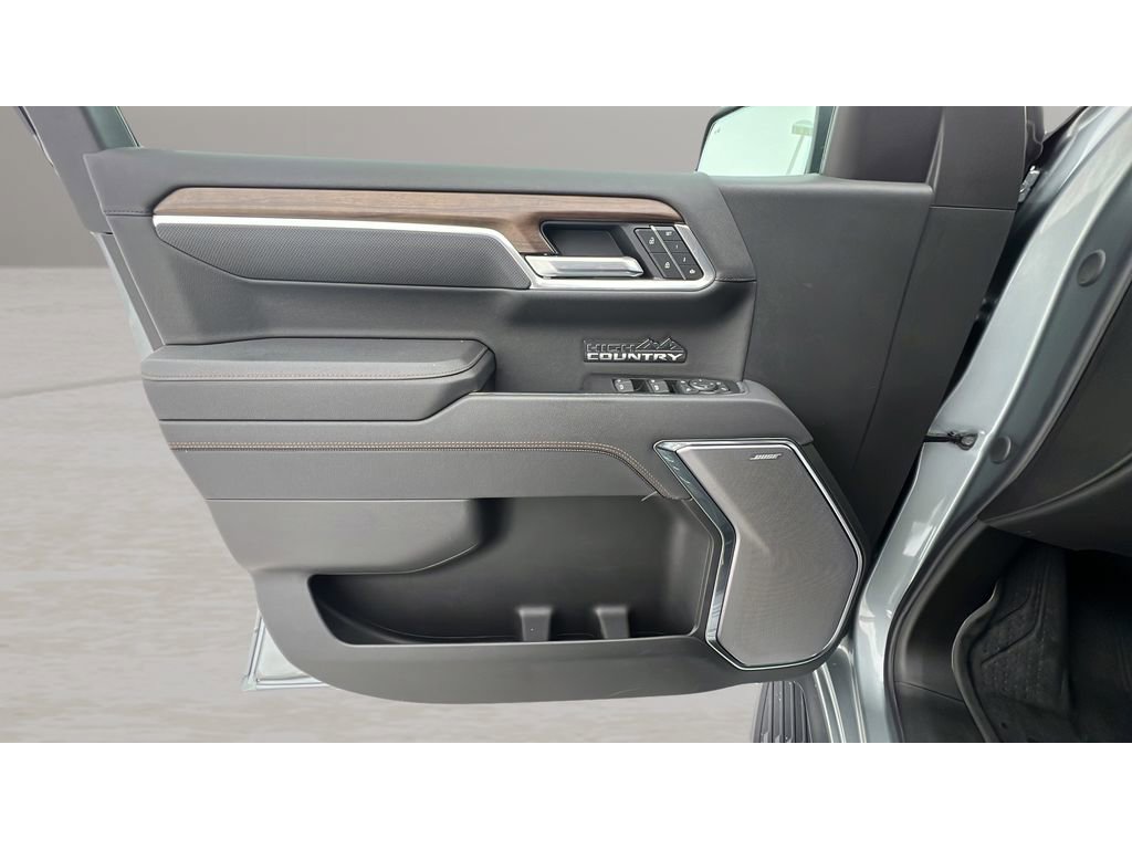 Certified 2025 Chevrolet Silverado 1500 High Country w/ High Country Premium Package image 26