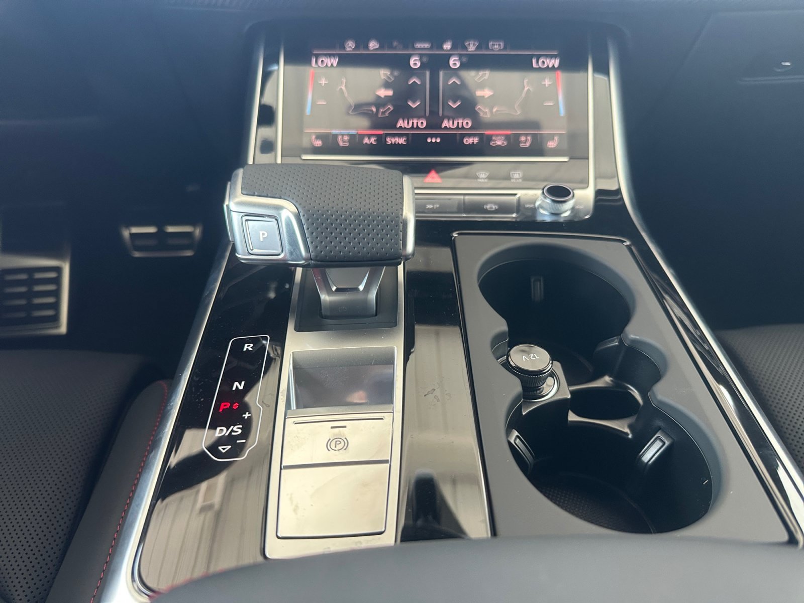 New 2026 Audi SQ8 Prestige AWD/4WD image 12