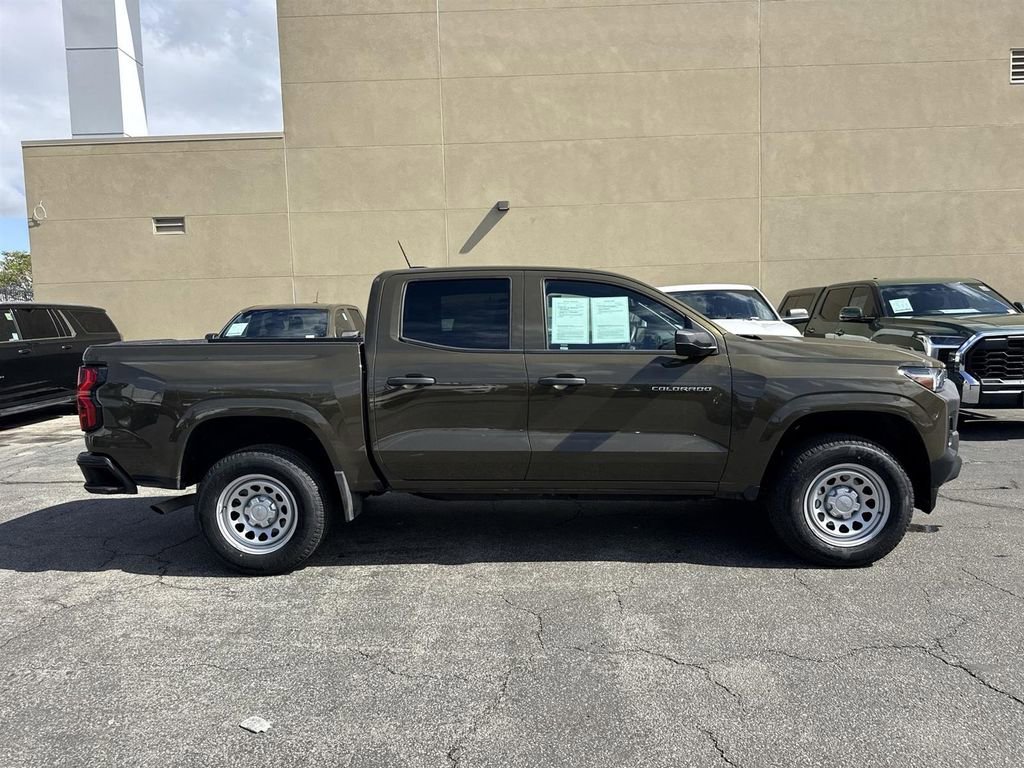 Used 2023 Chevrolet Colorado W/T image 2