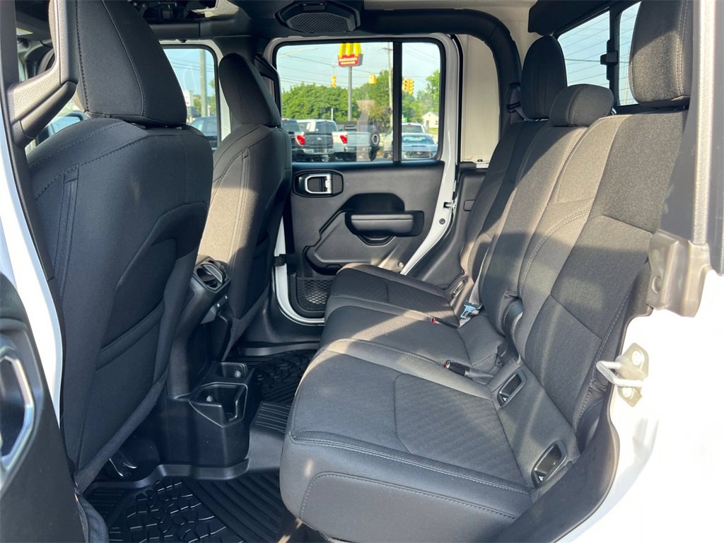 Certified 2021 Jeep Gladiator Sport image 11